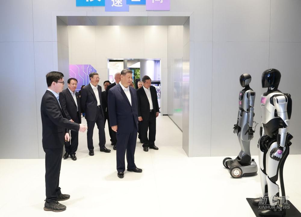 习近平总书记到上海调研，东升国际代表具身智能行业汇报进展